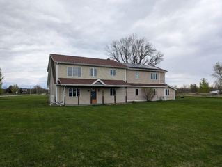 913 N End W Road, North Hero, VT 05474