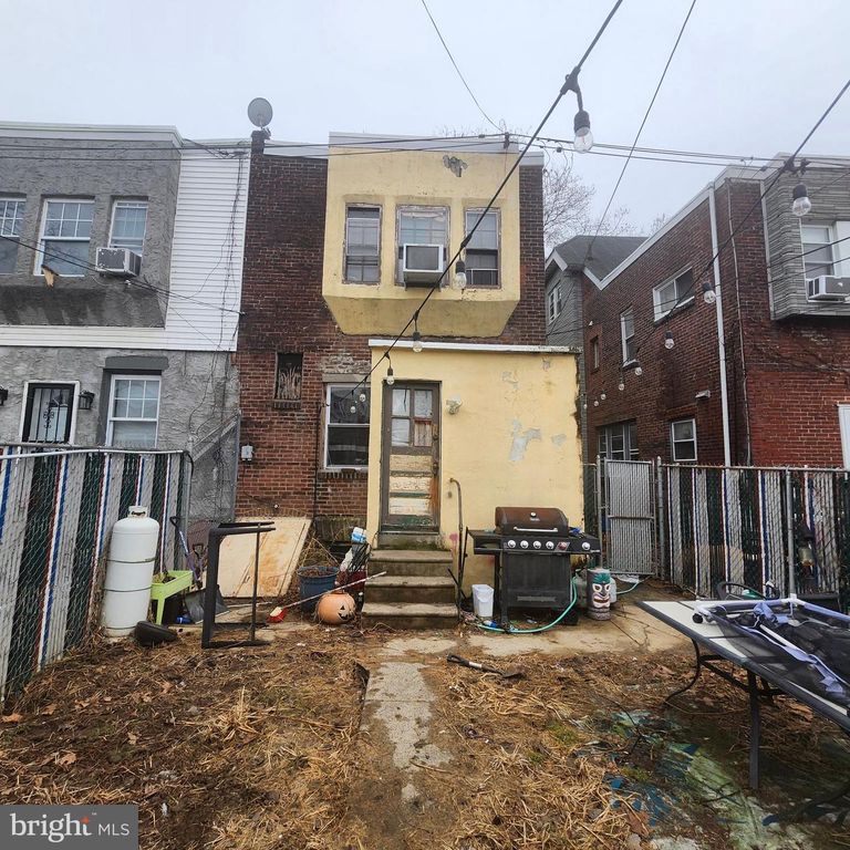 1137 HARRISON ST, Philadelphia, PA 19124