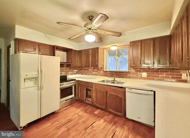 7351 DRIFTWOOD LN, Mays Landing, NJ 08330