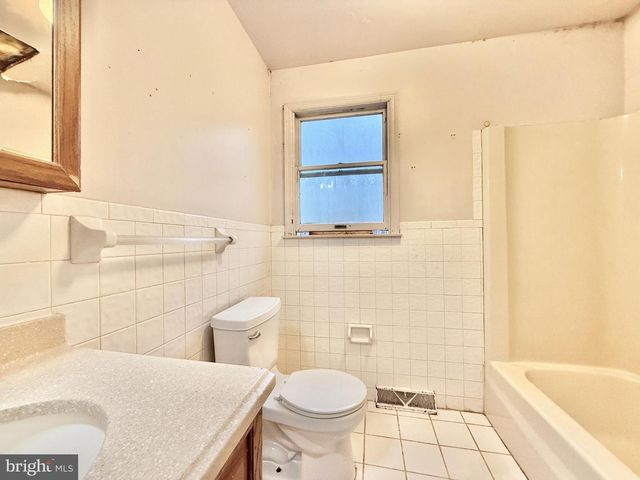 7351 DRIFTWOOD LN, Mays Landing, NJ 08330