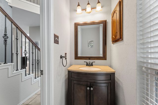 10713 Alexandria Drive, Frisco, TX 75035