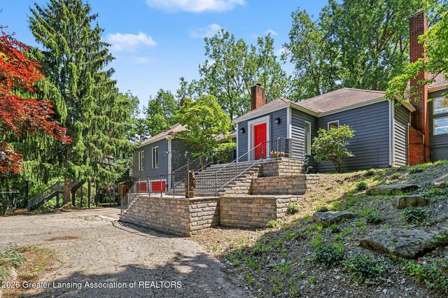 9300 Lookout Point Drive, Laingsburg, MI 48848