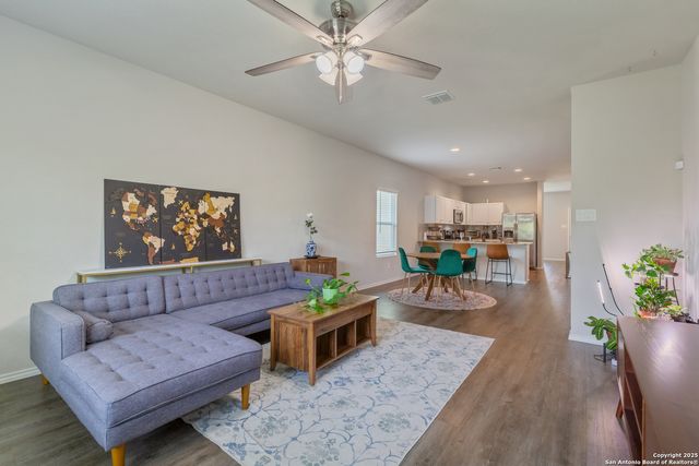 7627 Apex Landing, San Antonio, TX 78244