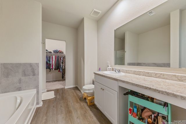 7627 Apex Landing, San Antonio, TX 78244
