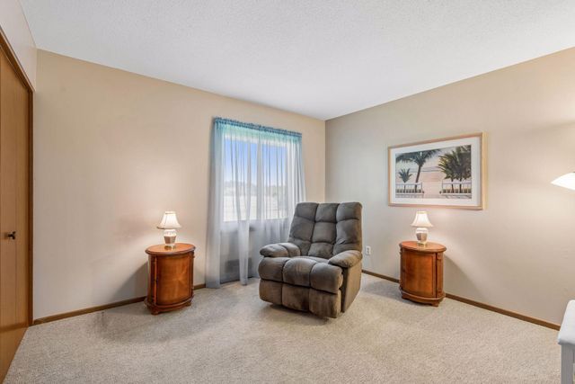 10502 Lancaster Lane N, Maple Grove, MN 55369