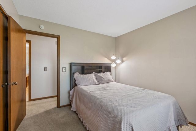 10502 Lancaster Lane N, Maple Grove, MN 55369