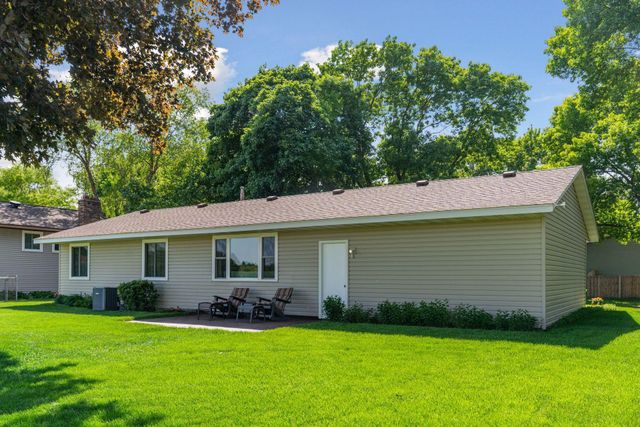 10502 Lancaster Lane N, Maple Grove, MN 55369