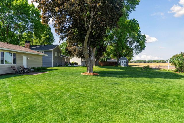 10502 Lancaster Lane N, Maple Grove, MN 55369
