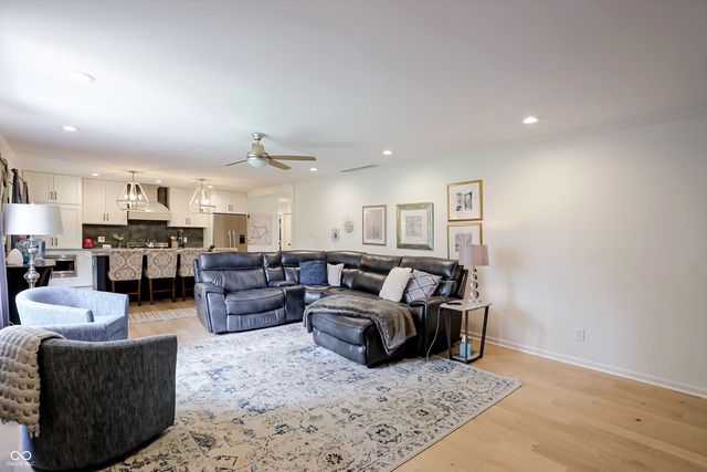 12433 Brompton Road, Carmel, IN 46033