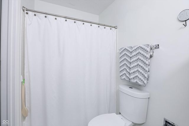 12433 Brompton Road, Carmel, IN 46033