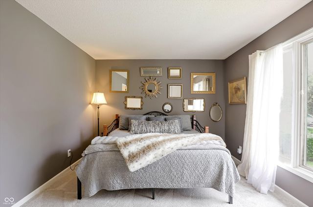 12433 Brompton Road, Carmel, IN 46033