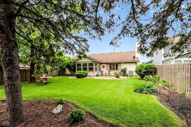 12433 Brompton Road, Carmel, IN 46033