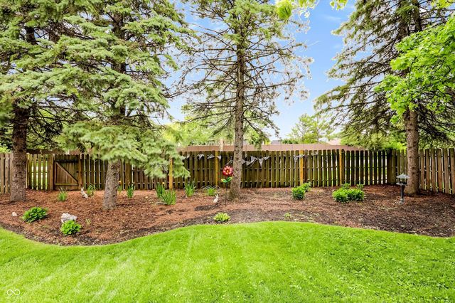 12433 Brompton Road, Carmel, IN 46033