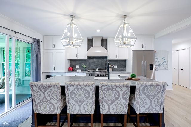 12433 Brompton Road, Carmel, IN 46033