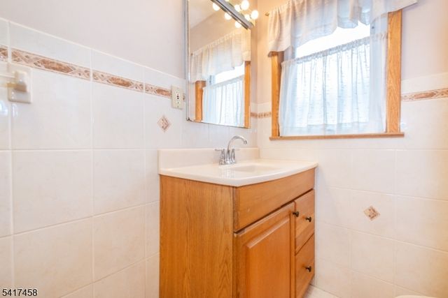 48 Division Ave, Belleville Twp., NJ 07109