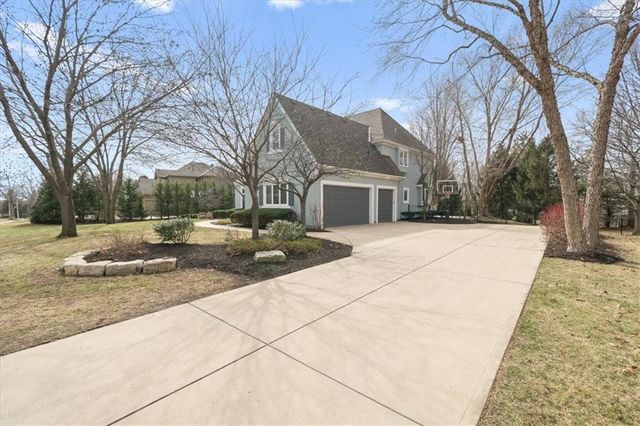 14104 BLUEJACKET Street, Overland Park, KS 66221