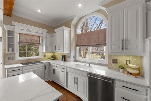 14104 BLUEJACKET Street, Overland Park, KS 66221