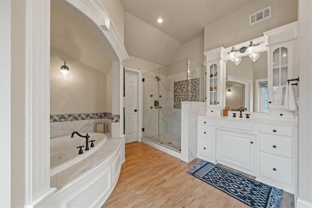 14104 BLUEJACKET Street, Overland Park, KS 66221