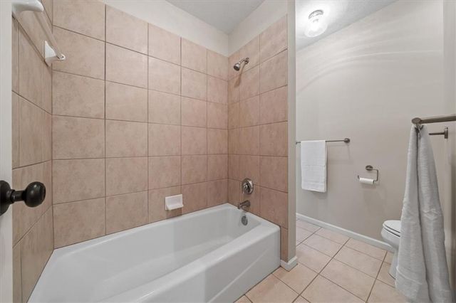 14104 BLUEJACKET Street, Overland Park, KS 66221