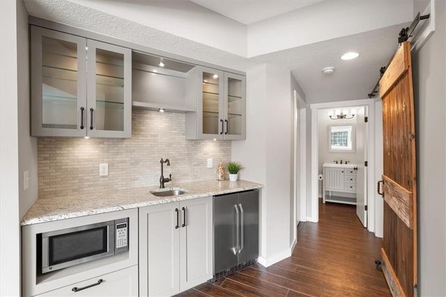 14104 BLUEJACKET Street, Overland Park, KS 66221