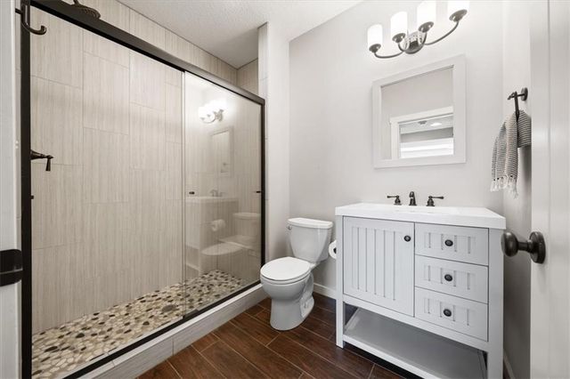 14104 BLUEJACKET Street, Overland Park, KS 66221