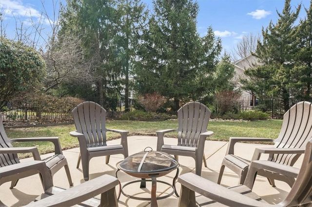 14104 BLUEJACKET Street, Overland Park, KS 66221