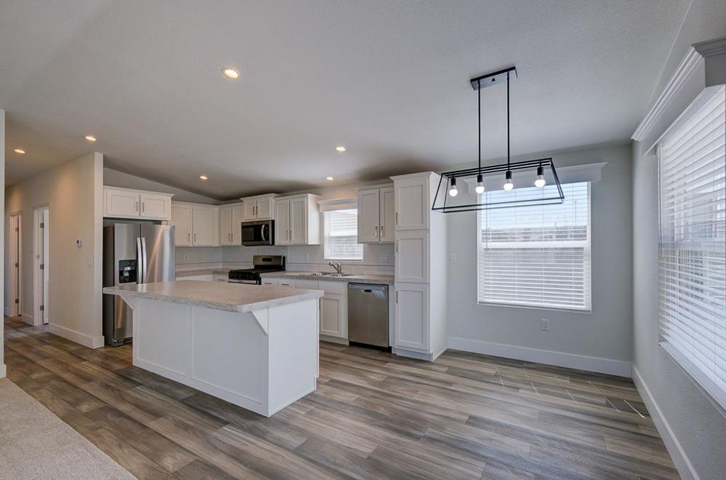 Image 13 of property listing at 1650 Villa Avenue # 48, Clovis, CA 93612