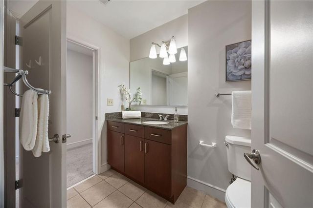 44 Peachtree Place NW 428, Atlanta, GA 30309