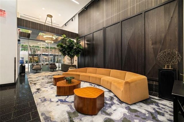 44 Peachtree Place NW 428, Atlanta, GA 30309