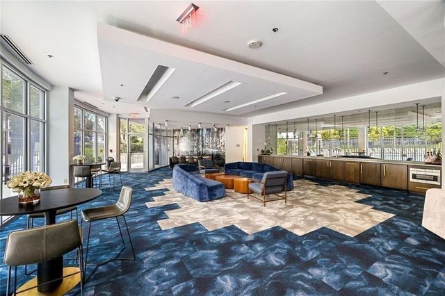 44 Peachtree Place NW 428, Atlanta, GA 30309