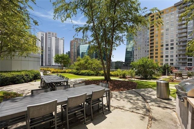 44 Peachtree Place NW 428, Atlanta, GA 30309