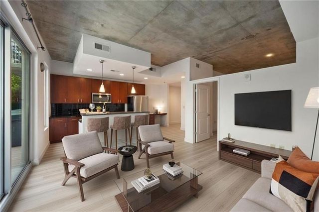 44 Peachtree Place NW 428, Atlanta, GA 30309