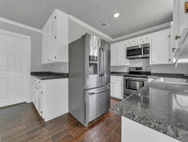 27015 Coach Light Lane, New Caney, TX 77357