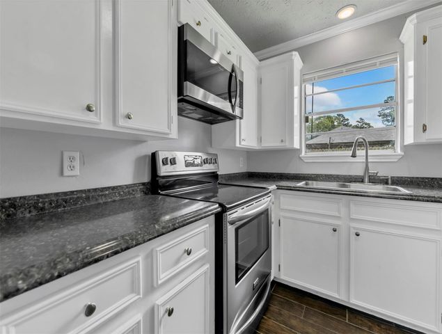 27015 Coach Light Lane, New Caney, TX 77357
