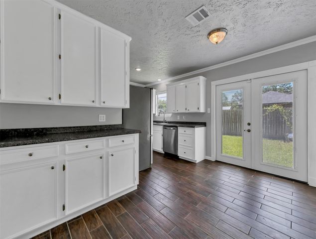 27015 Coach Light Lane, New Caney, TX 77357