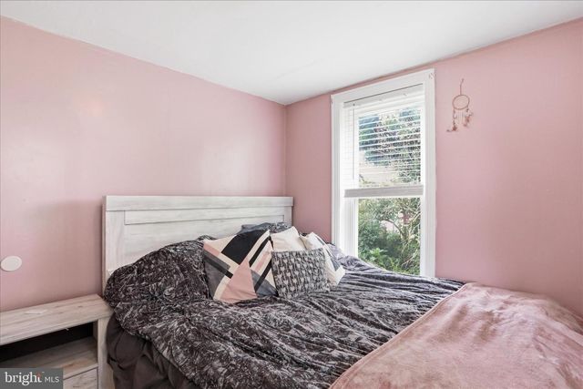 141 N RIDGE AVE, Greencastle, PA 17225