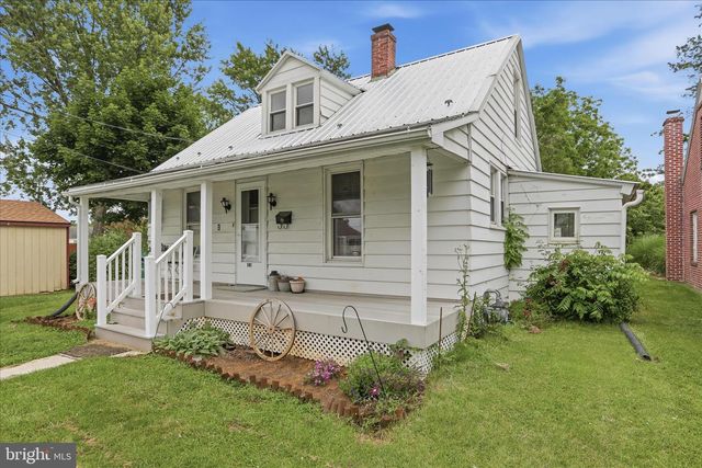 141 N RIDGE AVE, Greencastle, PA 17225