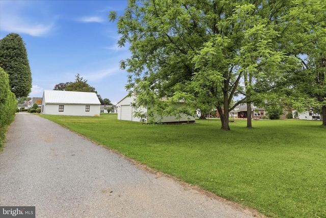 141 N RIDGE AVE, Greencastle, PA 17225