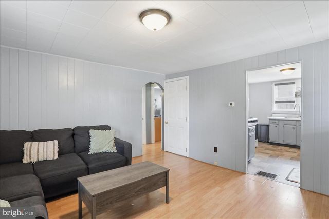 141 N RIDGE AVE, Greencastle, PA 17225