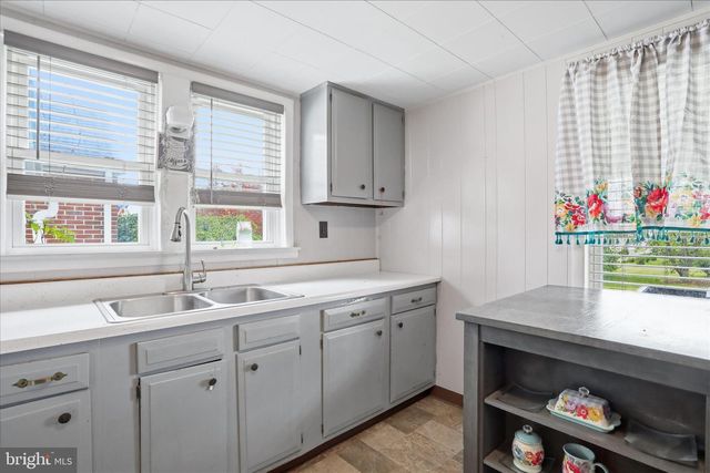 141 N RIDGE AVE, Greencastle, PA 17225