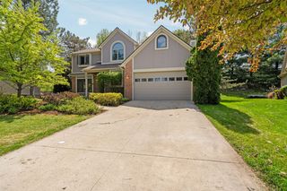 254 Hunters Trail, Ann Arbor, MI 48103