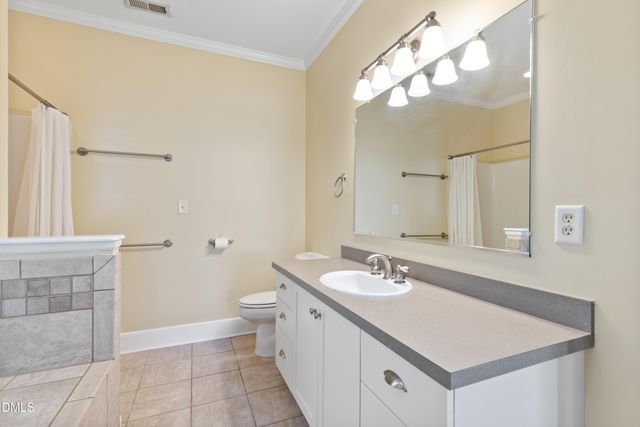 207 N Hopkins Avenue, Spring Hope, NC 27882