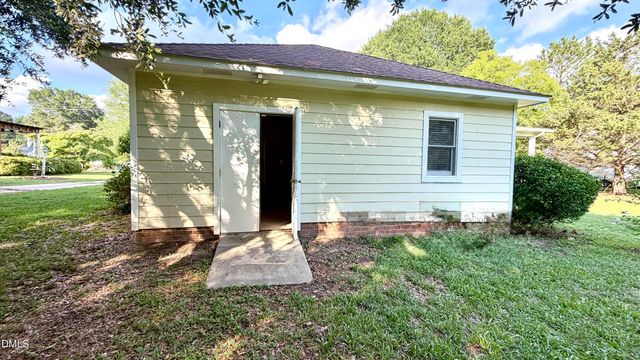 207 N Hopkins Avenue, Spring Hope, NC 27882