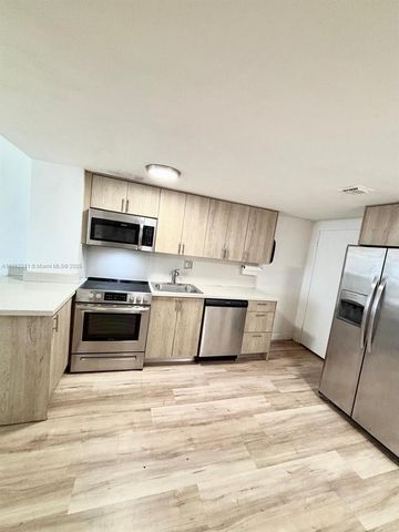 801 Brickell Bay Dr 1066, Miami, FL 33131