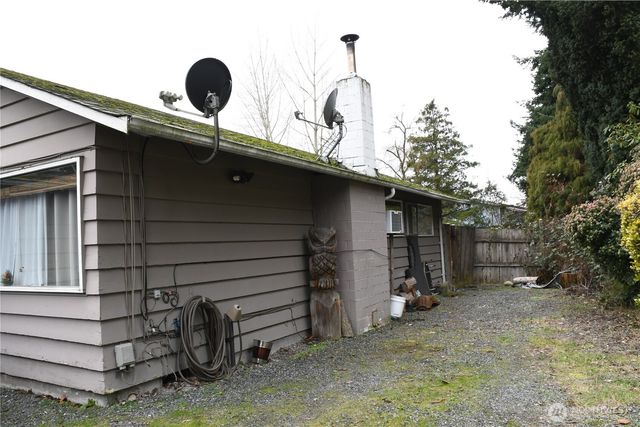 23504 58th Avenue W, Mountlake Terrace, WA 98043