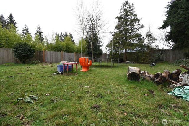 23504 58th Avenue W, Mountlake Terrace, WA 98043