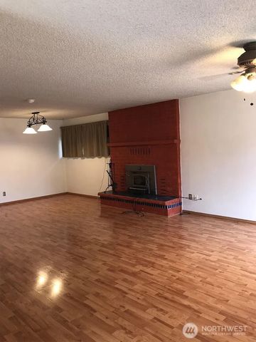 23504 58th Avenue W, Mountlake Terrace, WA 98043