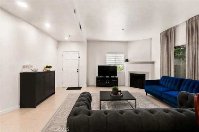 703 Locust 1, Pasadena, CA 91101