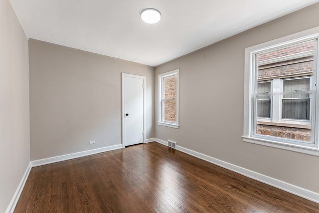 8055 S Wabash Avenue, Chicago, IL 60619