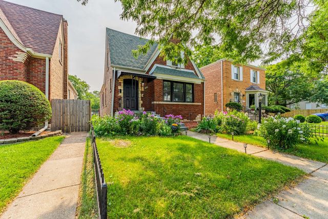 8055 S Wabash Avenue, Chicago, IL 60619